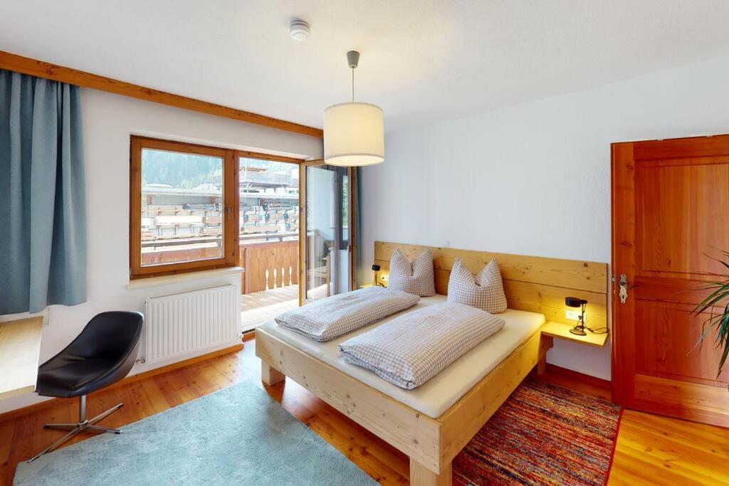 Haus Alberto - Haus Mit 2 Ferienwohnungen Ötztal-Bahnhof Buitenkant foto