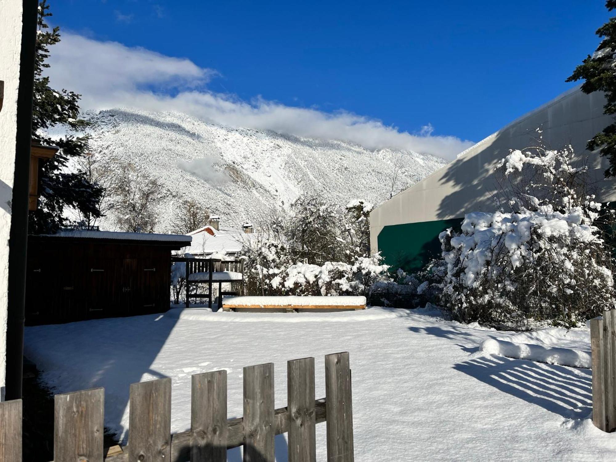 Haus Alberto - Haus Mit 2 Ferienwohnungen Ötztal-Bahnhof Buitenkant foto
